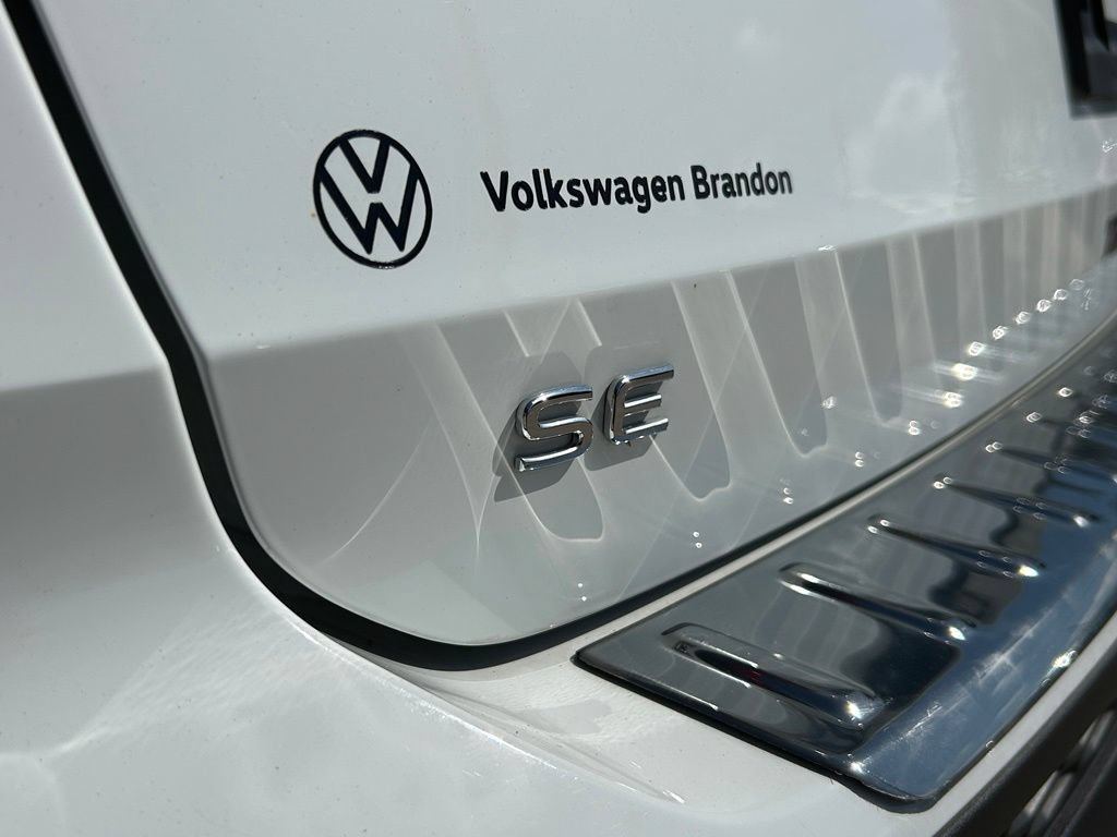 Certified 2023 Volkswagen Taos SE FWD image 46
