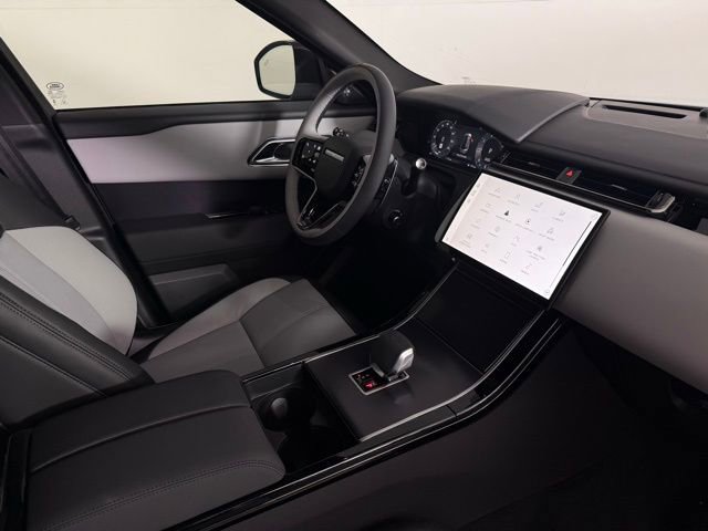 New 2026 Land Rover Range Rover Velar Dynamic SE image 38