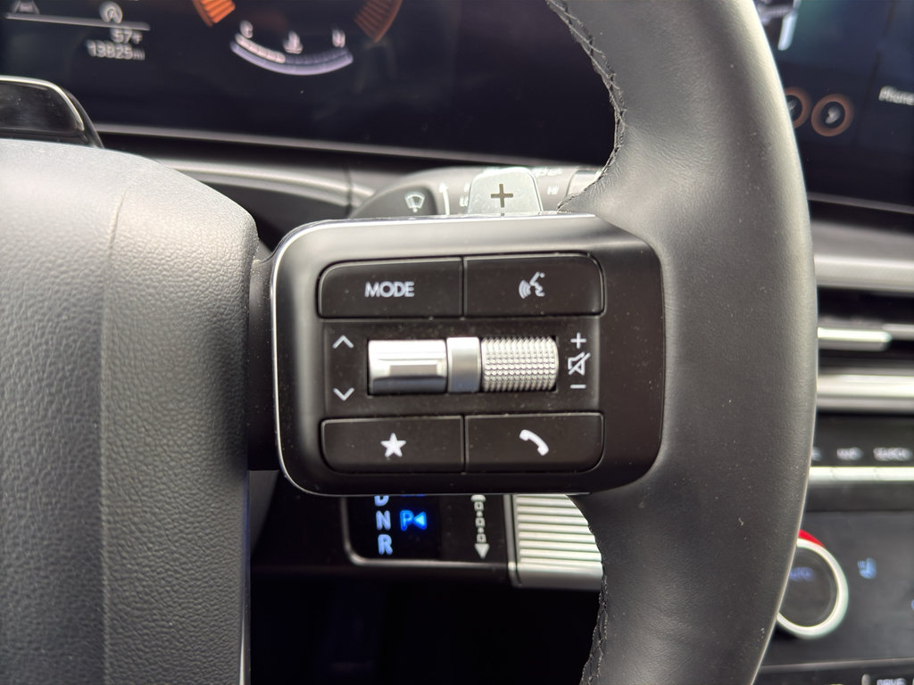 Used 2026 Hyundai Santa Fe SEL AWD/4WD image 18
