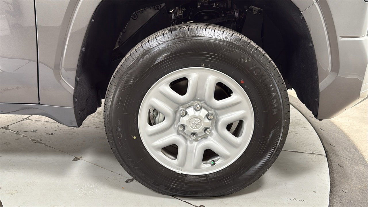 Certified 2025 Toyota Tundra SR image 21