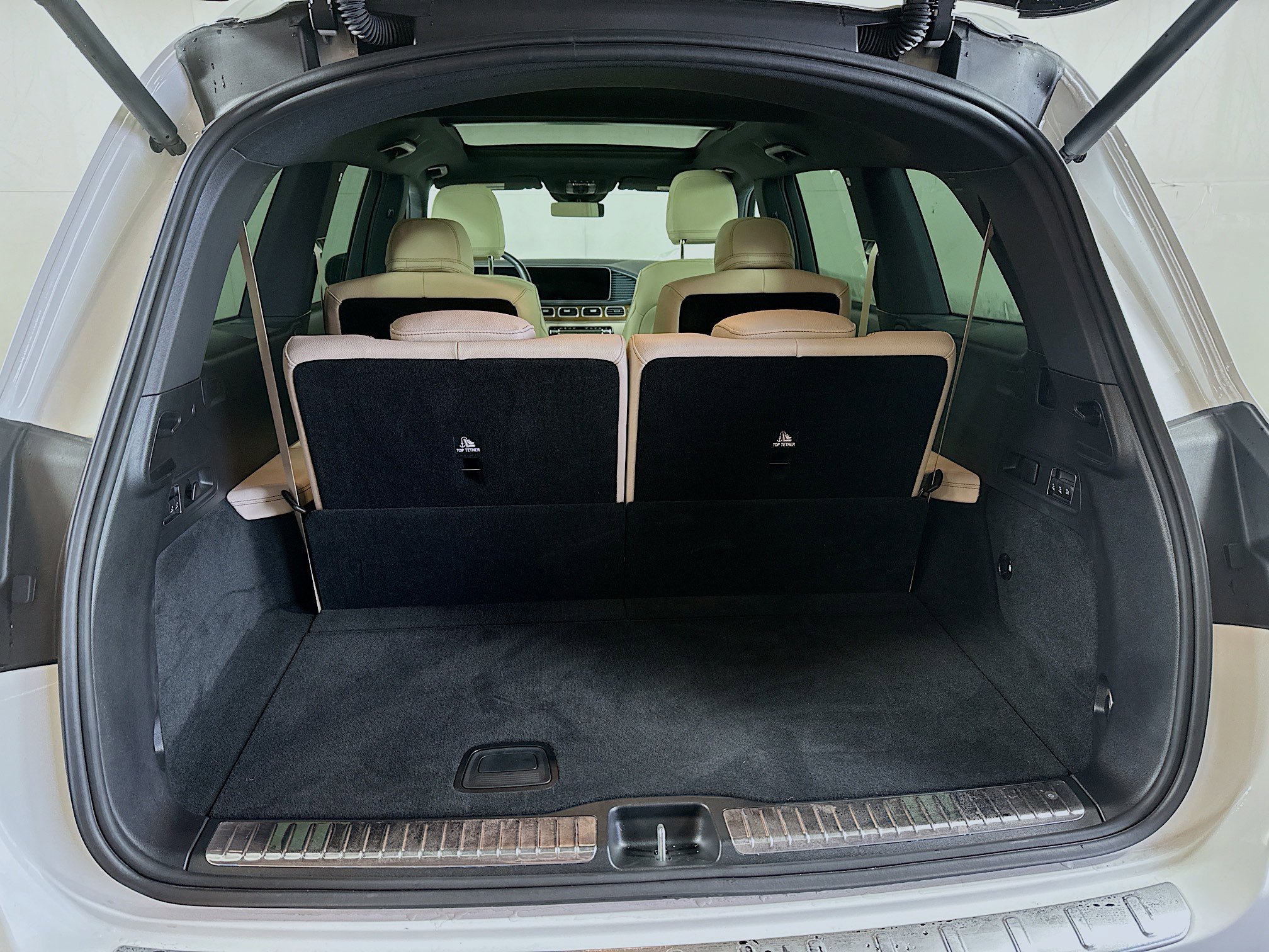 Certified 2025 Mercedes-Benz GLS 450 4MATIC image 28