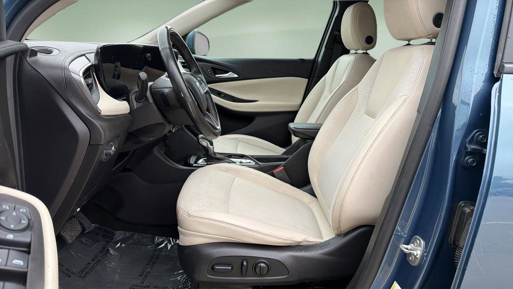 Used 2025 Buick Encore GX Preferred w/ Advanced Technology Package FWD image 17