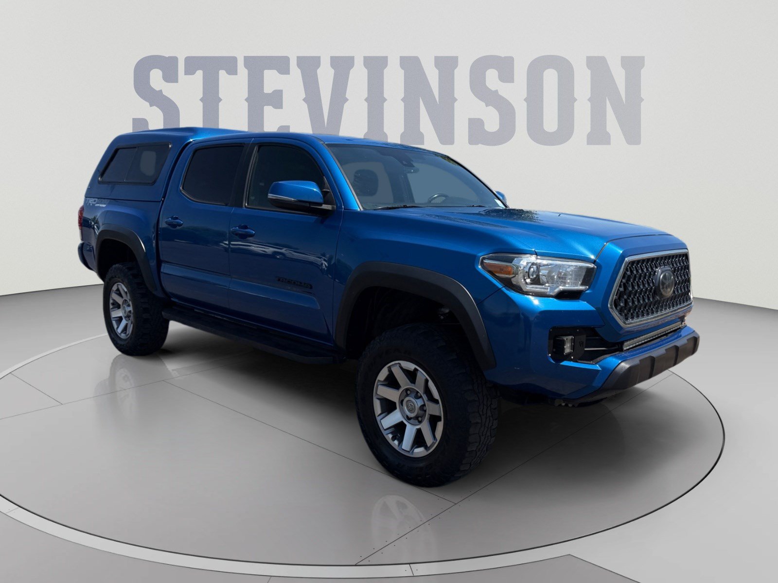 Used 2018 Toyota Tacoma TRD Off-Road w/ Technology Package AWD/4WD image 7