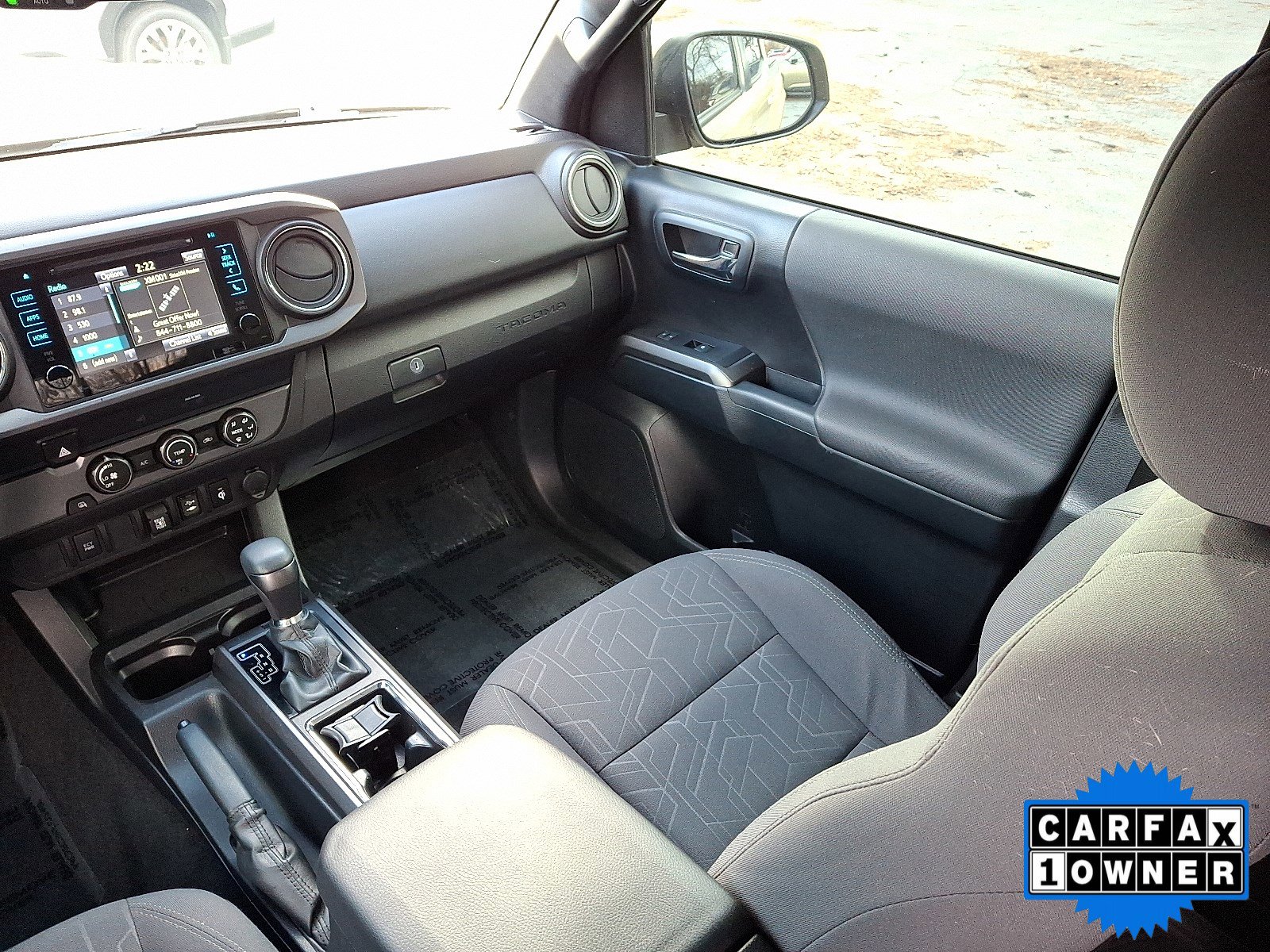 Used 2019 Toyota Tacoma TRD Sport image 17