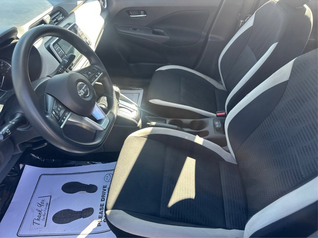 Used 2021 Nissan Versa SV image 11