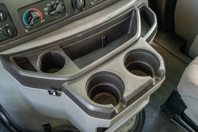 Used 2014 Ford E-350 and Econoline 350 XLT RWD image 28