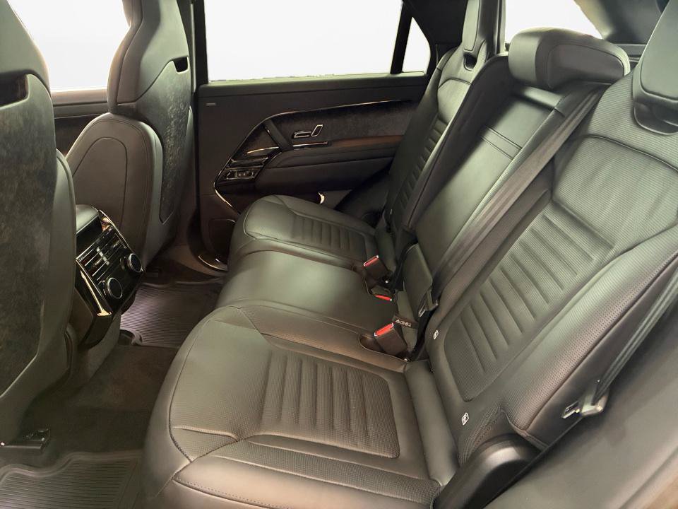 New 2026 Land Rover Range Rover Sport SV AWD/4WD image 9