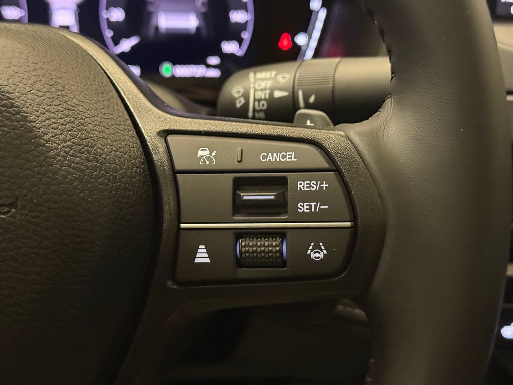 Used 2025 Honda Accord Sport image 28