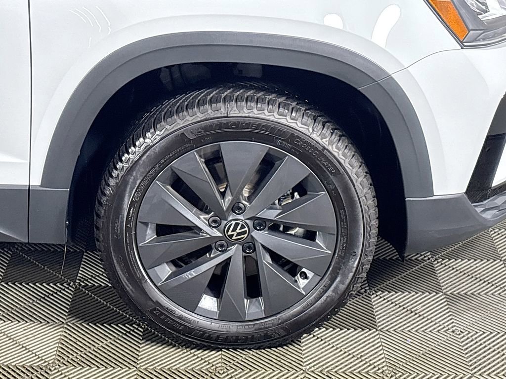 Certified 2023 Volkswagen Taos S image 23