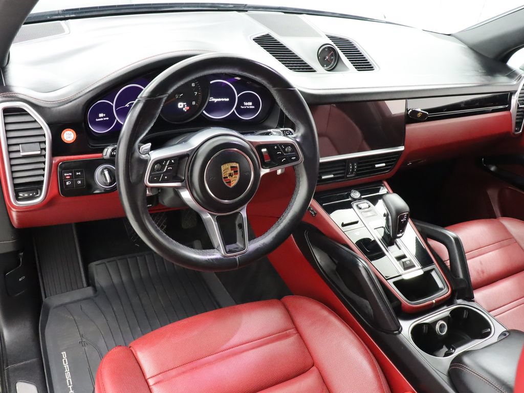 Used 2023 Porsche Cayenne AWD/4WD image 16