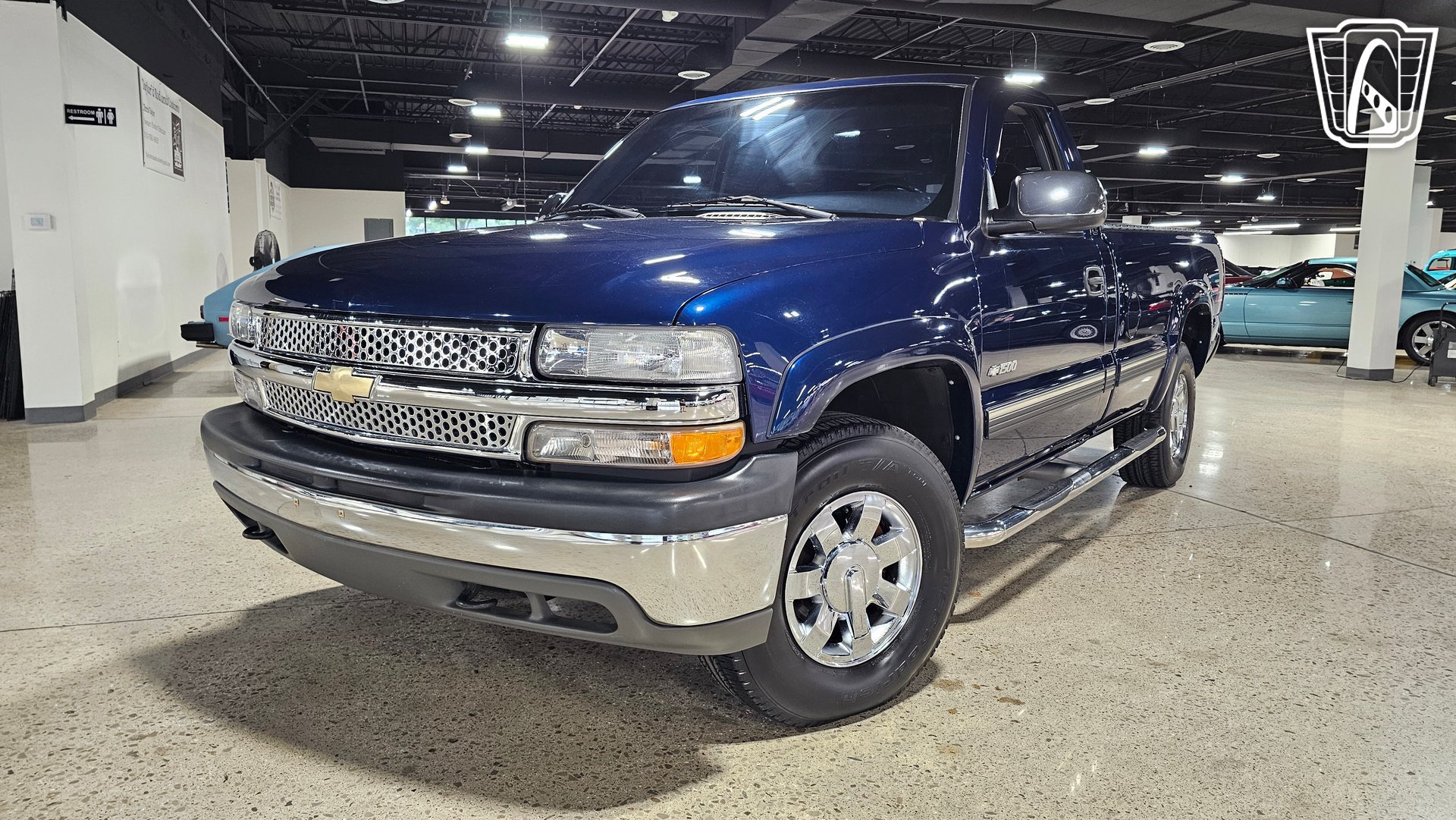 Used 2001 Chevrolet Silverado 1500 4x4 Regular Cab image 19