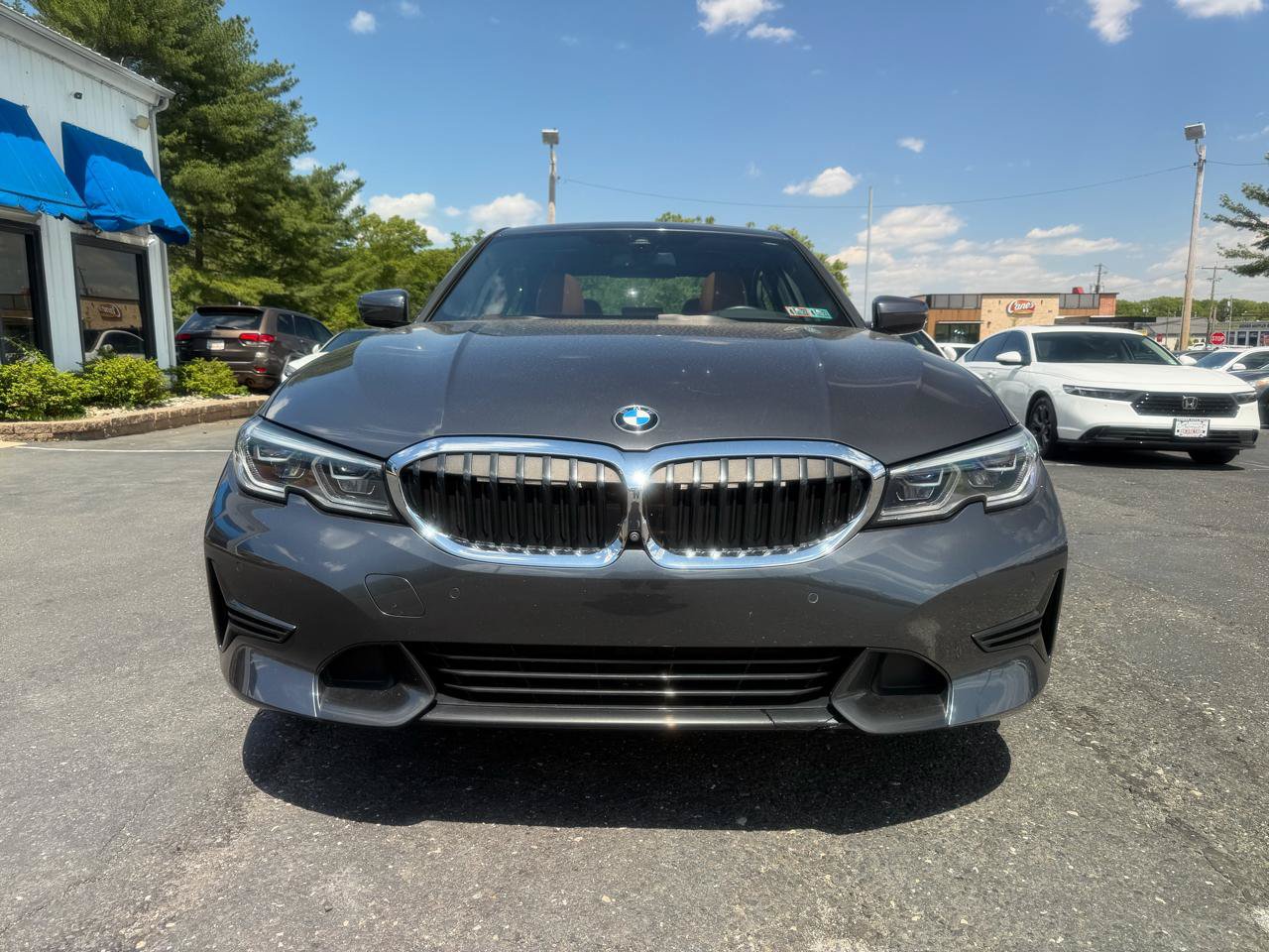 Used 2021 BMW 330e xDrive w/ Executive Package AWD/4WD image 2
