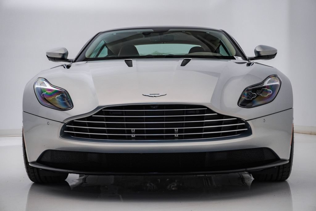 Used 2017 Aston Martin DB11 V12 RWD image 5