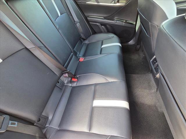 Certified 2025 Toyota Camry SE FWD image 18