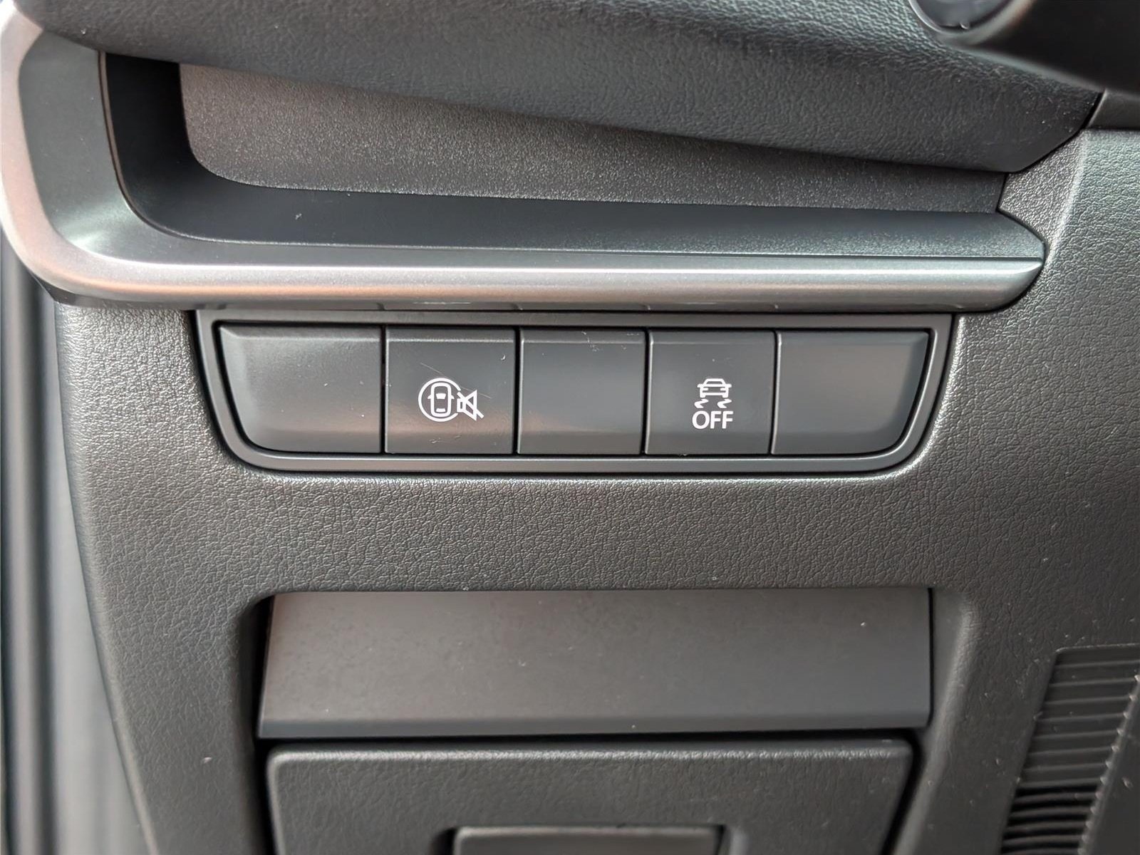 Used 2024 MAZDA MAZDA3 s FWD image 19