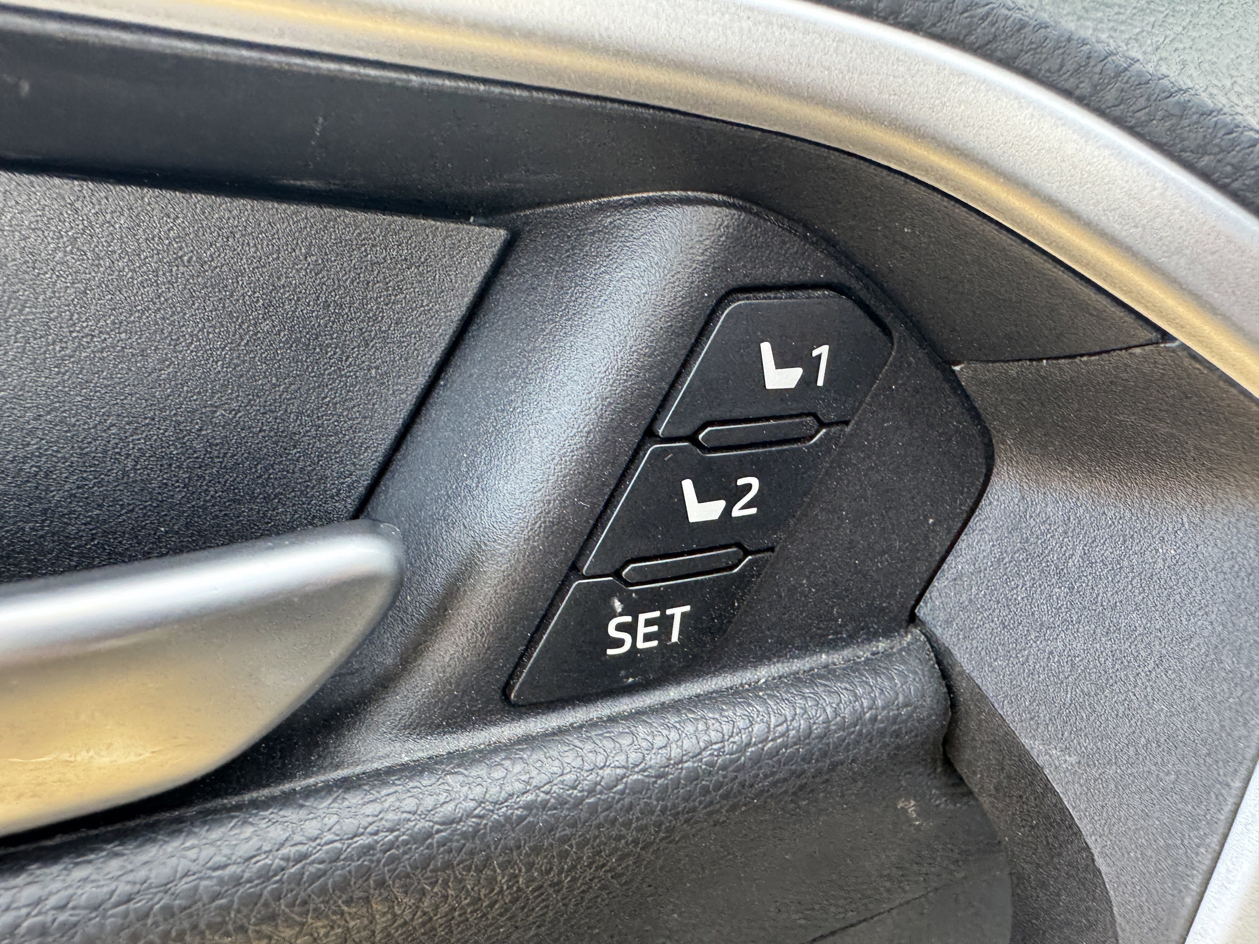 Used 2023 Toyota RAV4 XSE image 10