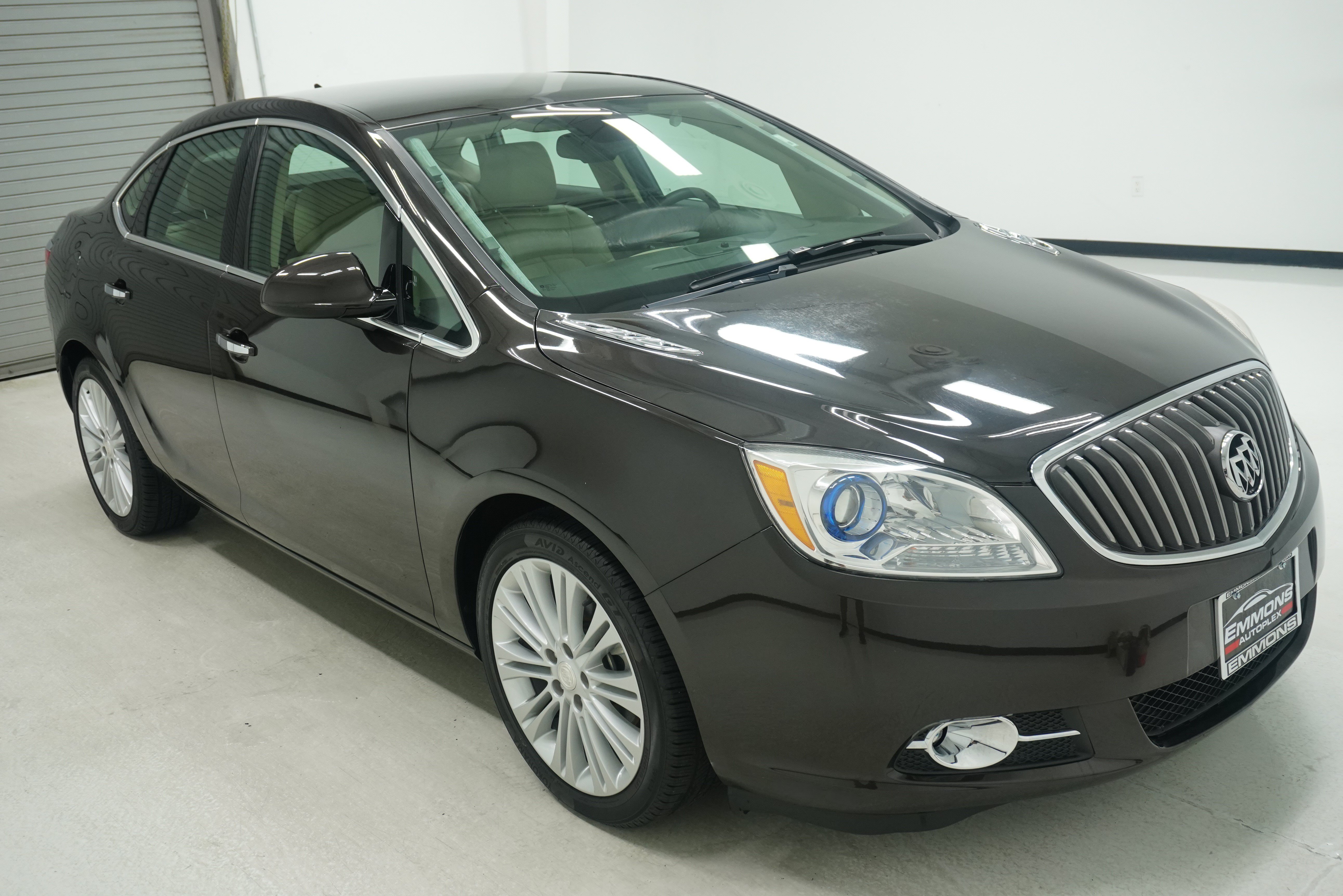 Used 2013 Buick Verano Convenience FWD image 3