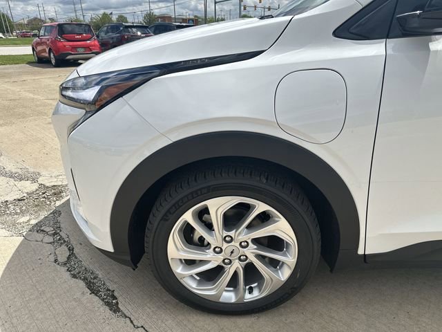 New 2027 Chevrolet Bolt LT FWD image 33