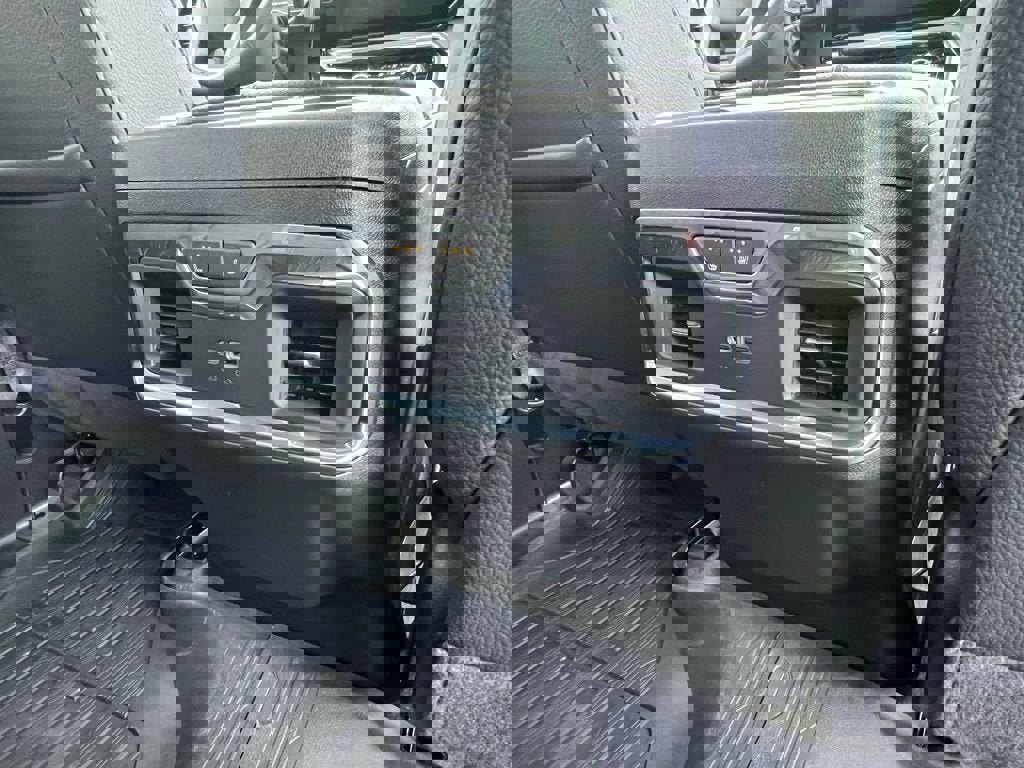 New 2025 GMC Sierra 2500 Denali w/ Denali Reserve Package image 15