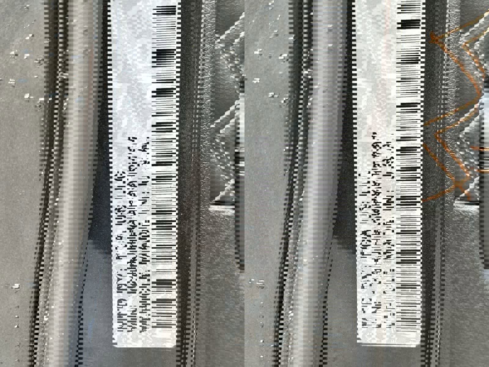 Used 2023 Jeep Grand Cherokee Summit w/ Luxury Tech Group V image 20