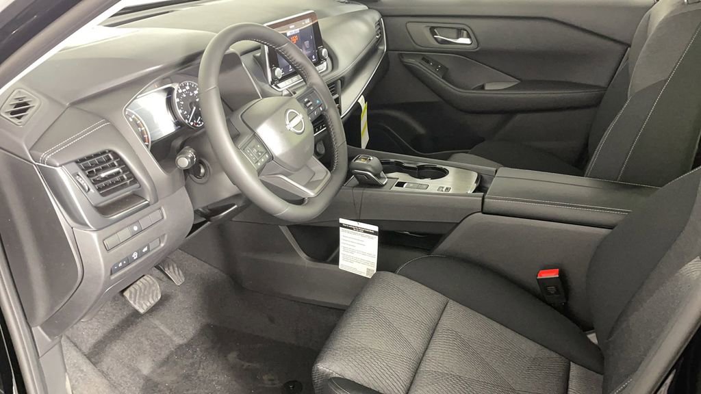 New 2025 Nissan Rogue SV image 11