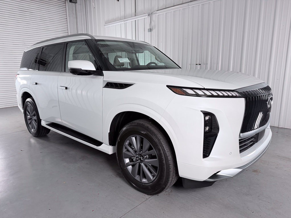 Certified 2026 INFINITI QX80 Pure RWD image 3