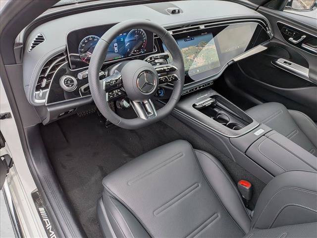 New 2026 Mercedes-Benz E 53 AMG e 4MATIC Sedan image 3