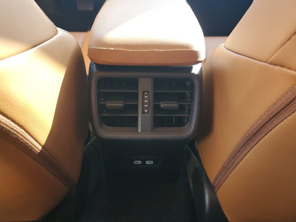 Used 2021 Lexus UX 250h AWD/4WD image 22
