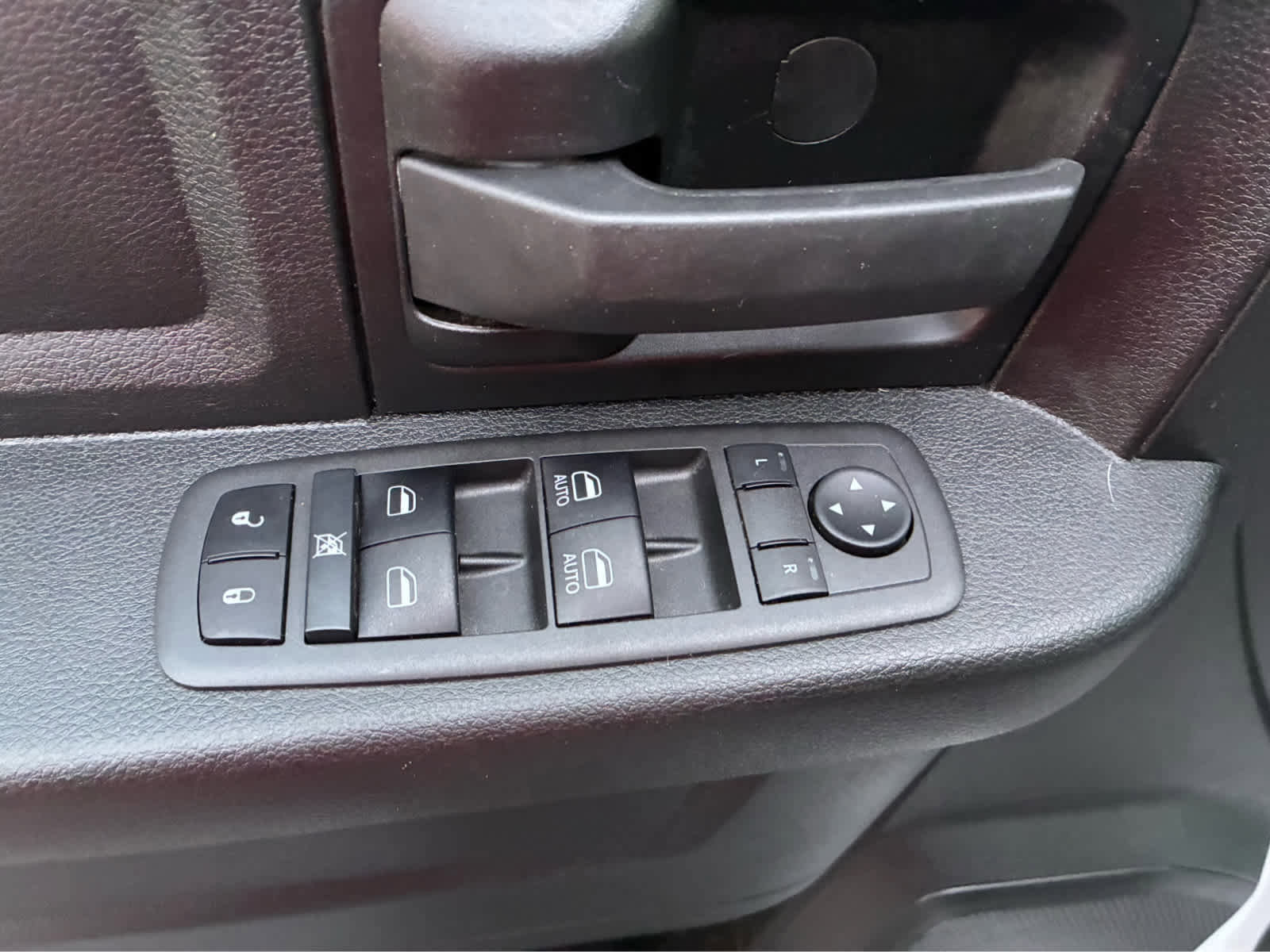 Used 2022 RAM 3500 Tradesman image 16