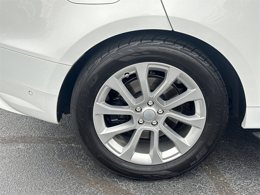 Used 2023 Land Rover Range Rover Sport SE Dynamic image 17