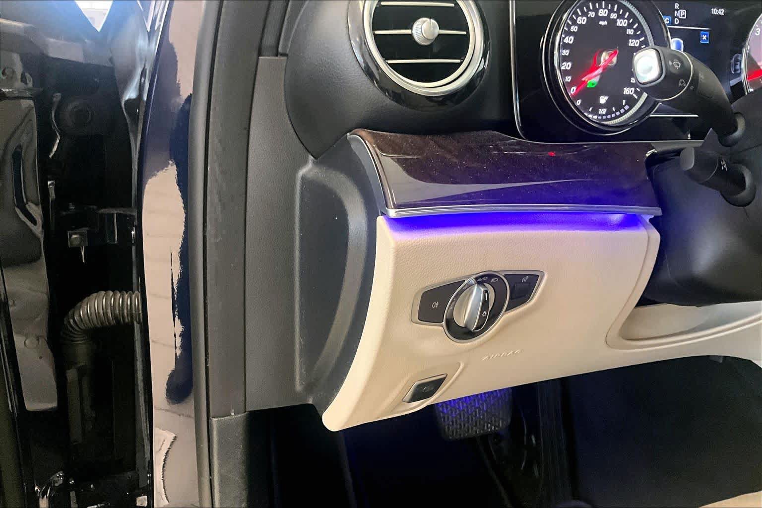 Used 2019 Mercedes-Benz E 300 image 29