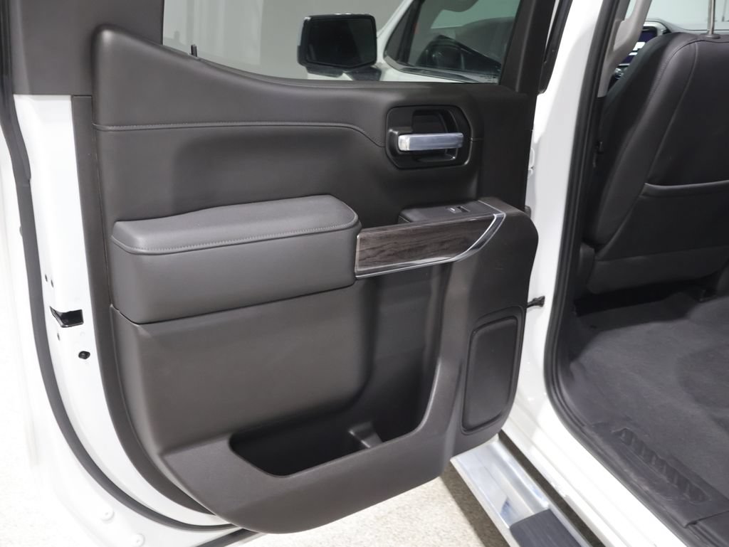 Used 2021 Chevrolet Silverado 1500 LTZ w/ Z71 Off-Road Package AWD/4WD image 17