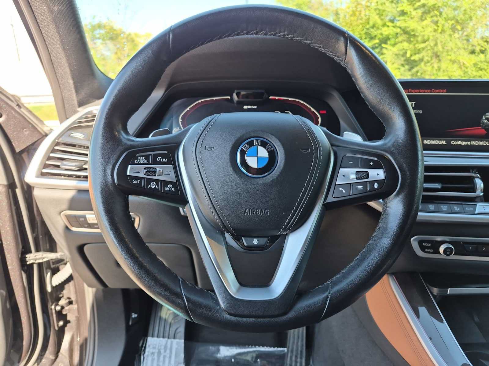 Used 2022 BMW X5 xDrive45e w/ Executive Package AWD/4WD image 24
