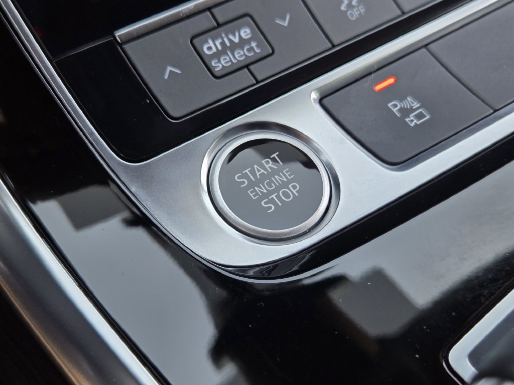 Certified 2024 Audi Q8 Premium Plus AWD/4WD image 26