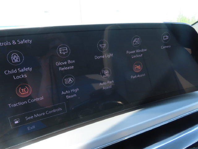 Certified 2024 Cadillac Lyriq Luxury AWD/4WD image 27
