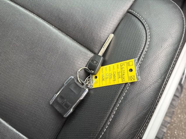 Used 2014 Chevrolet Silverado 1500 LTZ Z71 w/ LTZ Plus Package AWD/4WD image 18