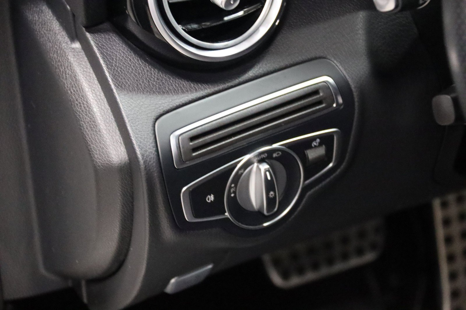 Used 2018 Mercedes-Benz C 43 AMG 4MATIC Sedan w/ Multimedia Package image 63