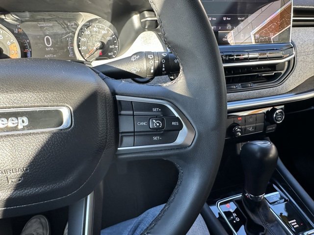 Used 2024 Jeep Compass Latitude image 26