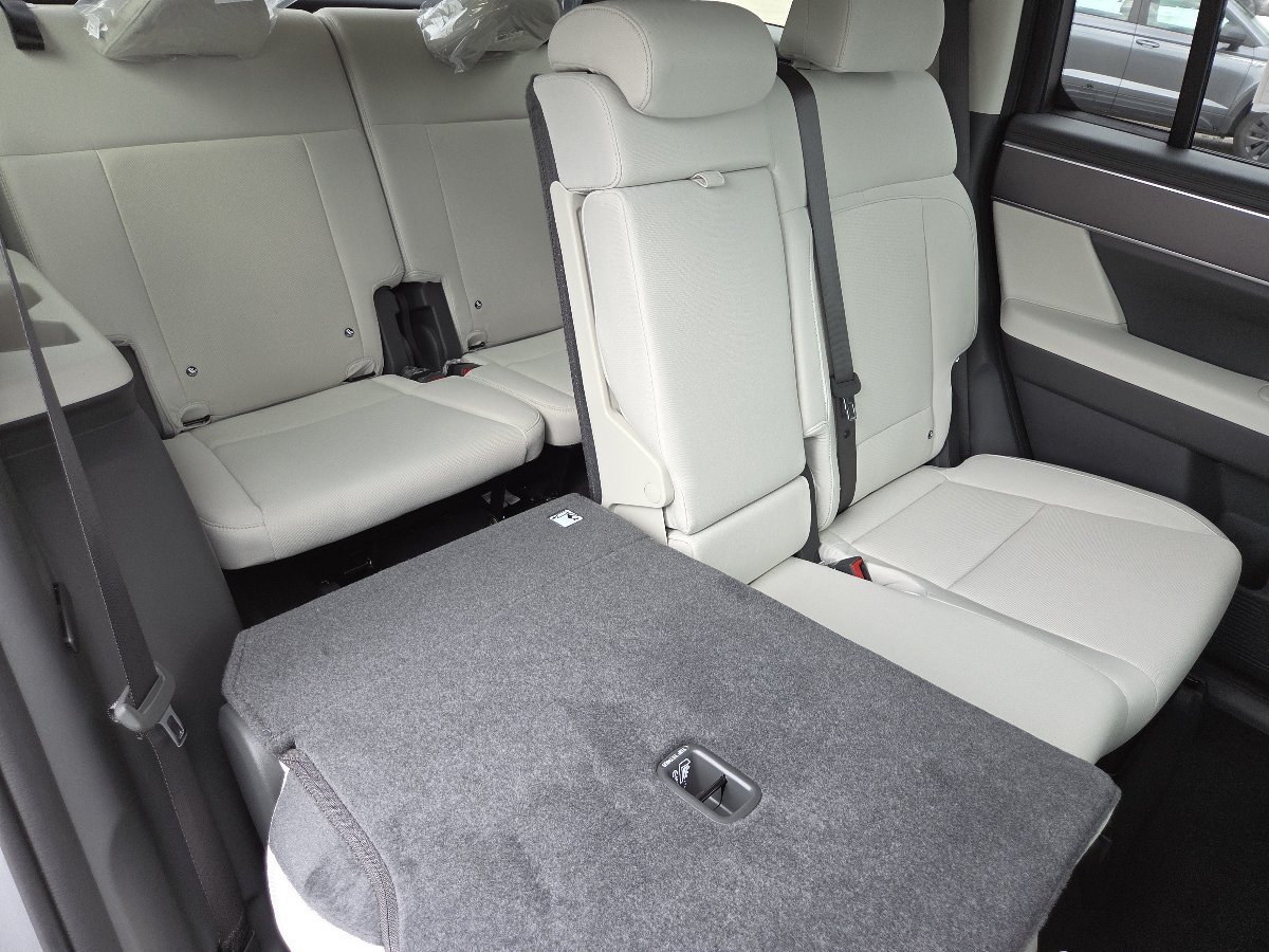 New 2027 Hyundai Santa Fe SE AWD/4WD image 23