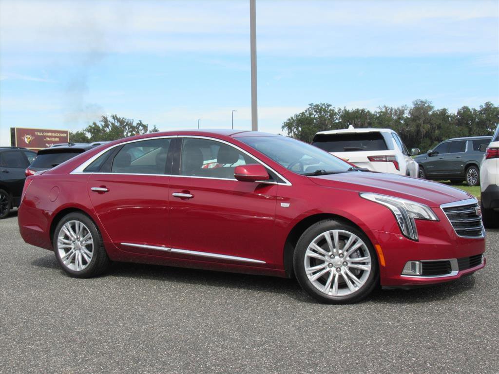 Used 2019 Cadillac XTS Luxury image 2