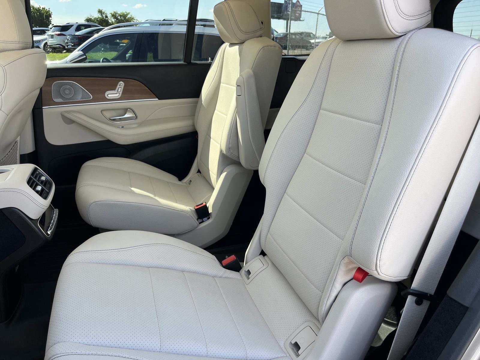 Certified 2022 Mercedes-Benz GLS 450 4MATIC image 19