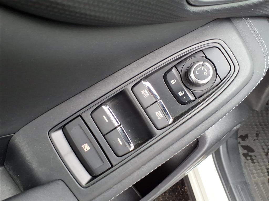 Used 2020 Subaru Forester Limited image 13