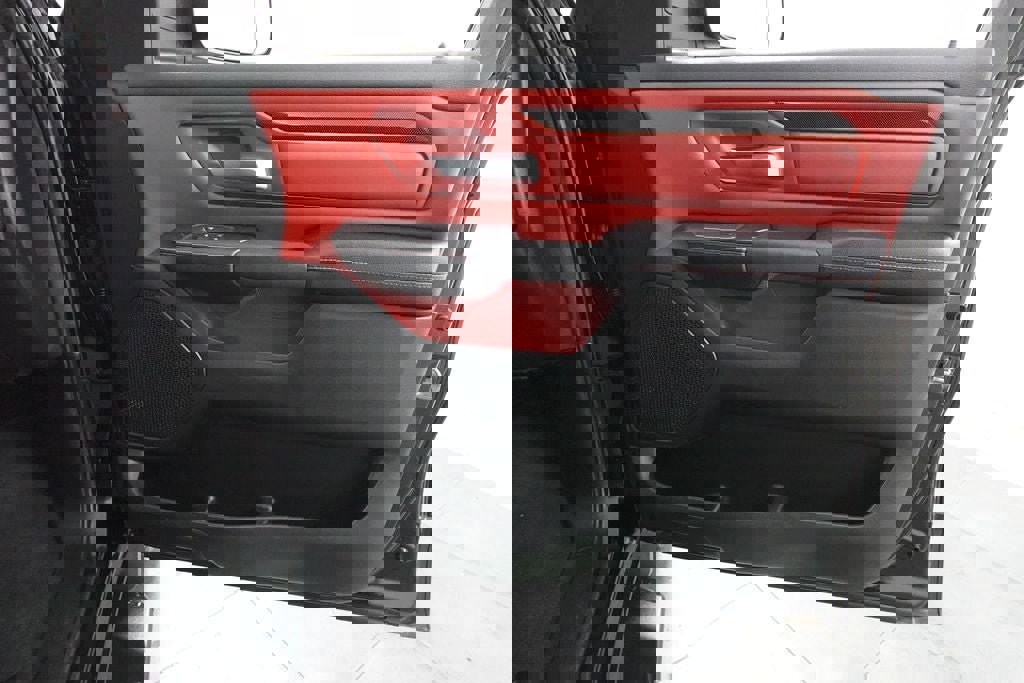 Used 2019 RAM 1500 Rebel image 32