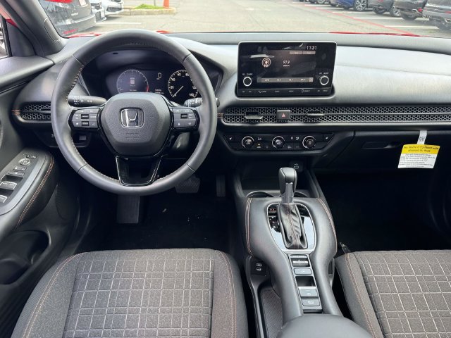 Used 2025 Honda HR-V Sport image 17
