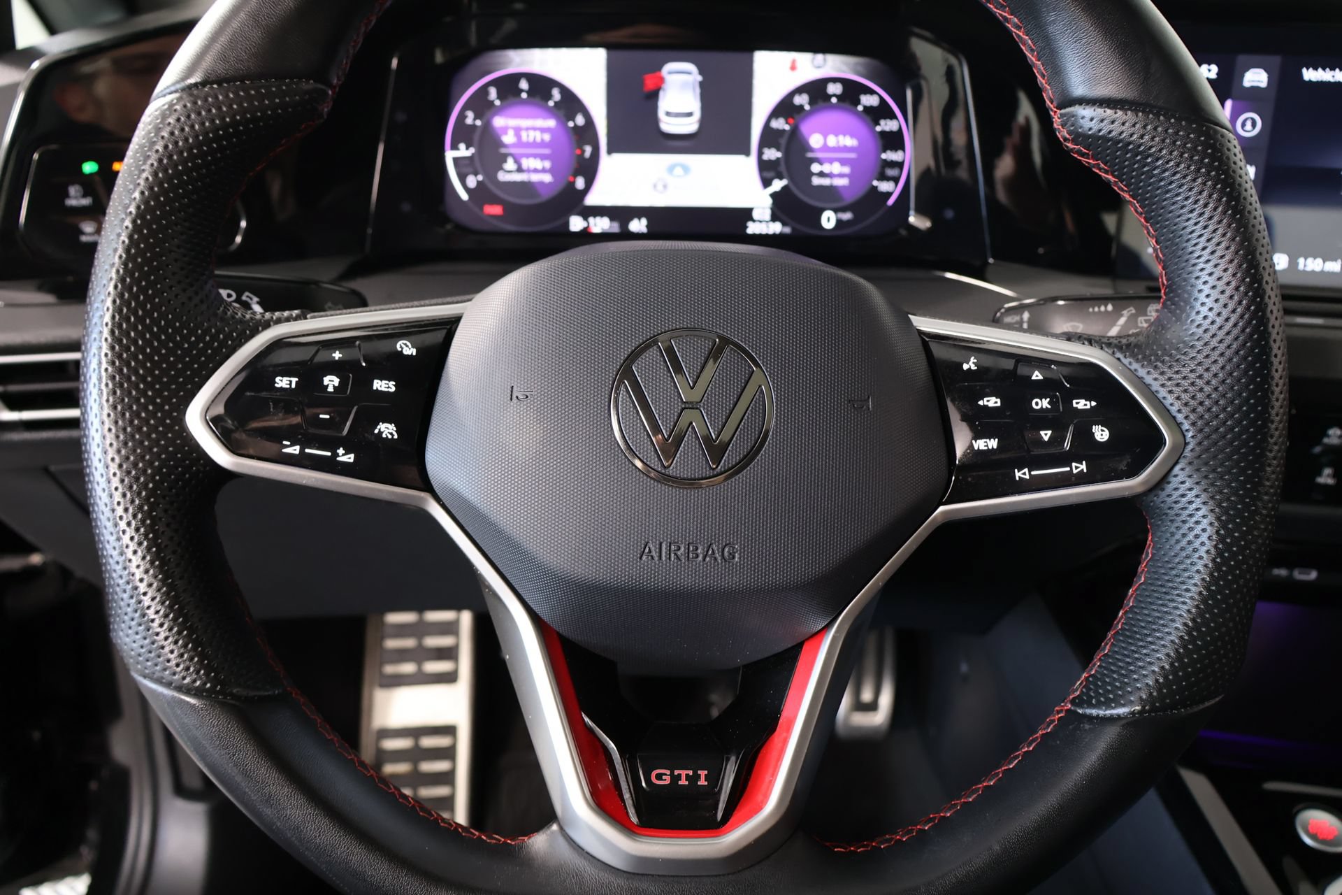Used 2024 Volkswagen GTI SE FWD image 3