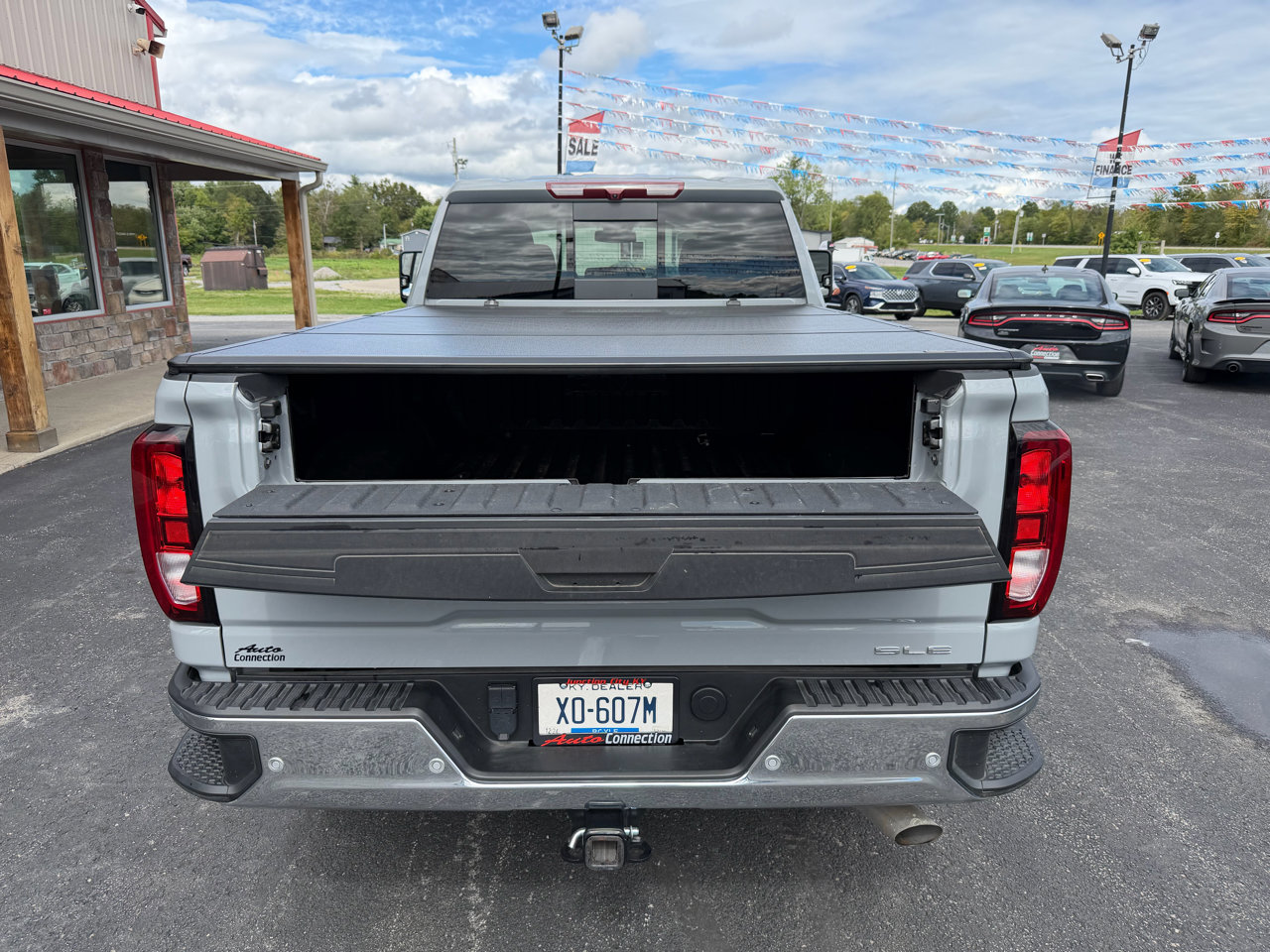 Used 2024 GMC Sierra 2500 SLE w/ SLE Value Package; image 6