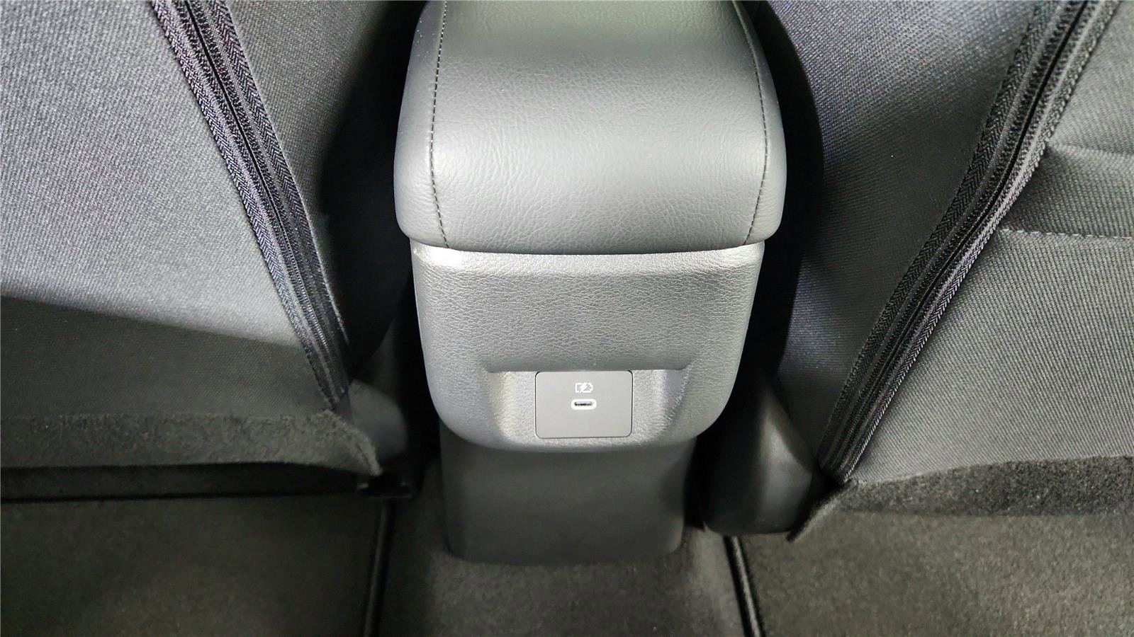 New 2025 Nissan Versa SV w/ Trunk Package image 20