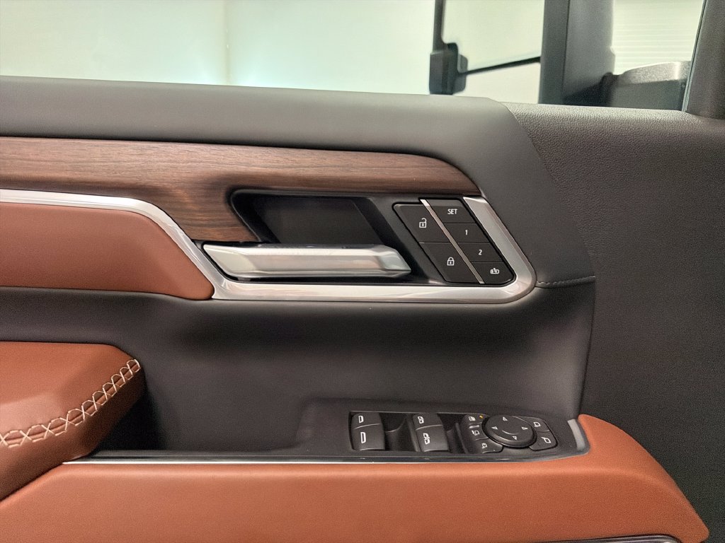 New 2026 GMC Sierra 3500 Denali Ultimate AWD/4WD image 18
