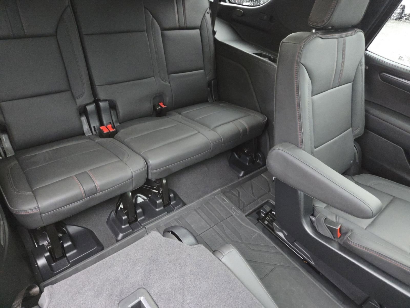 Used 2025 Chevrolet Tahoe RST w/ Comfort Package image 27