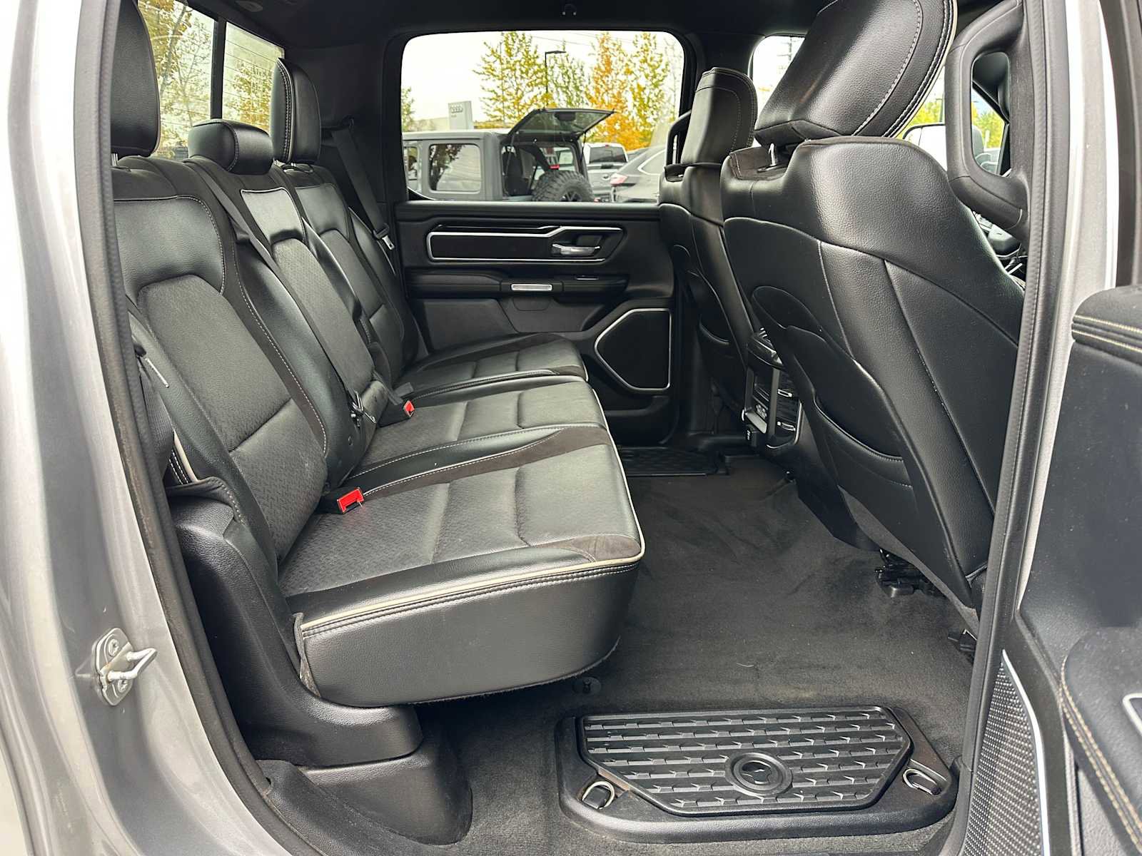 Used 2022 RAM 1500 Laramie w/ Sport Appearance Package image 12